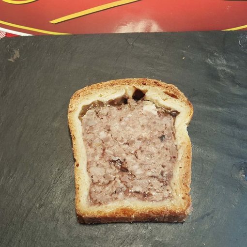 Tranche de pâté croute à la coupe